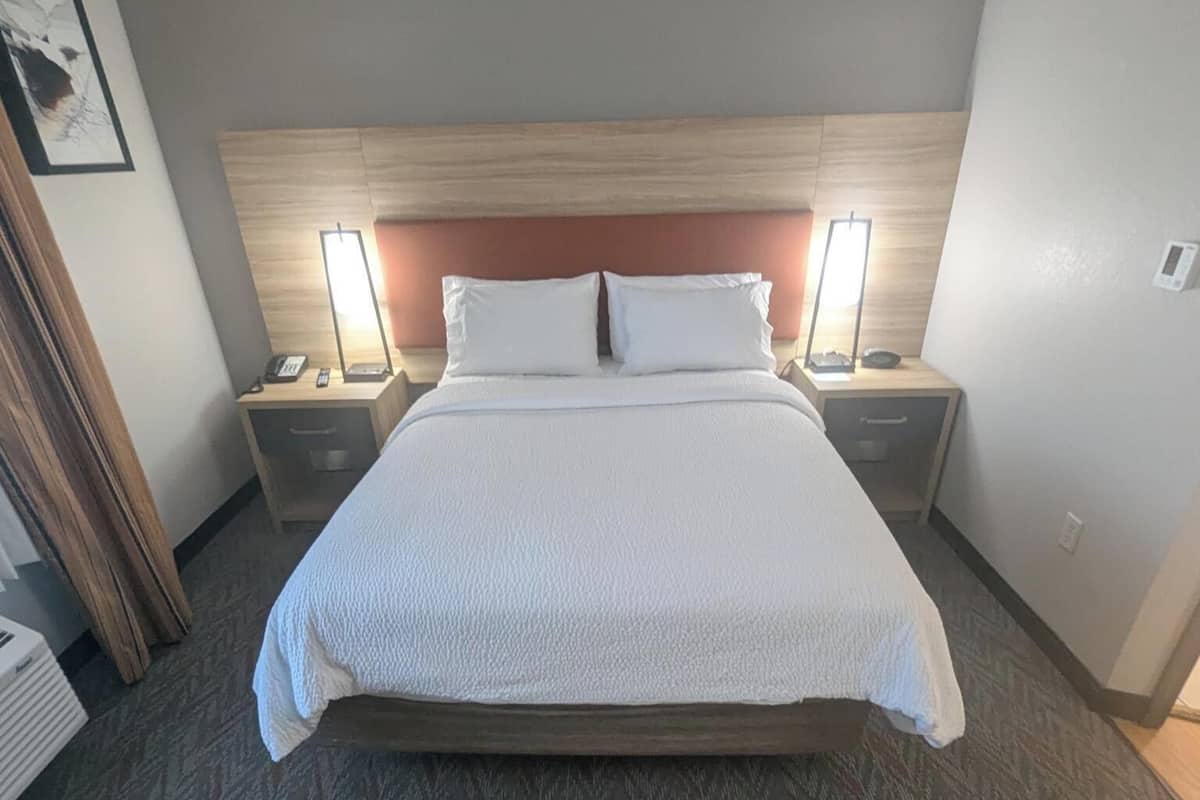 Studio Suite, 1 Queen Bed