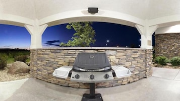 BBQ/picnic area