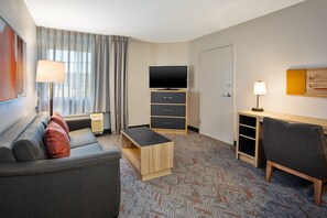 Desk, blackout drapes, iron/ironing board, free WiFi - Candlewood Suites Kenosha – Pleasant Prairie by IHG (Kenosha)