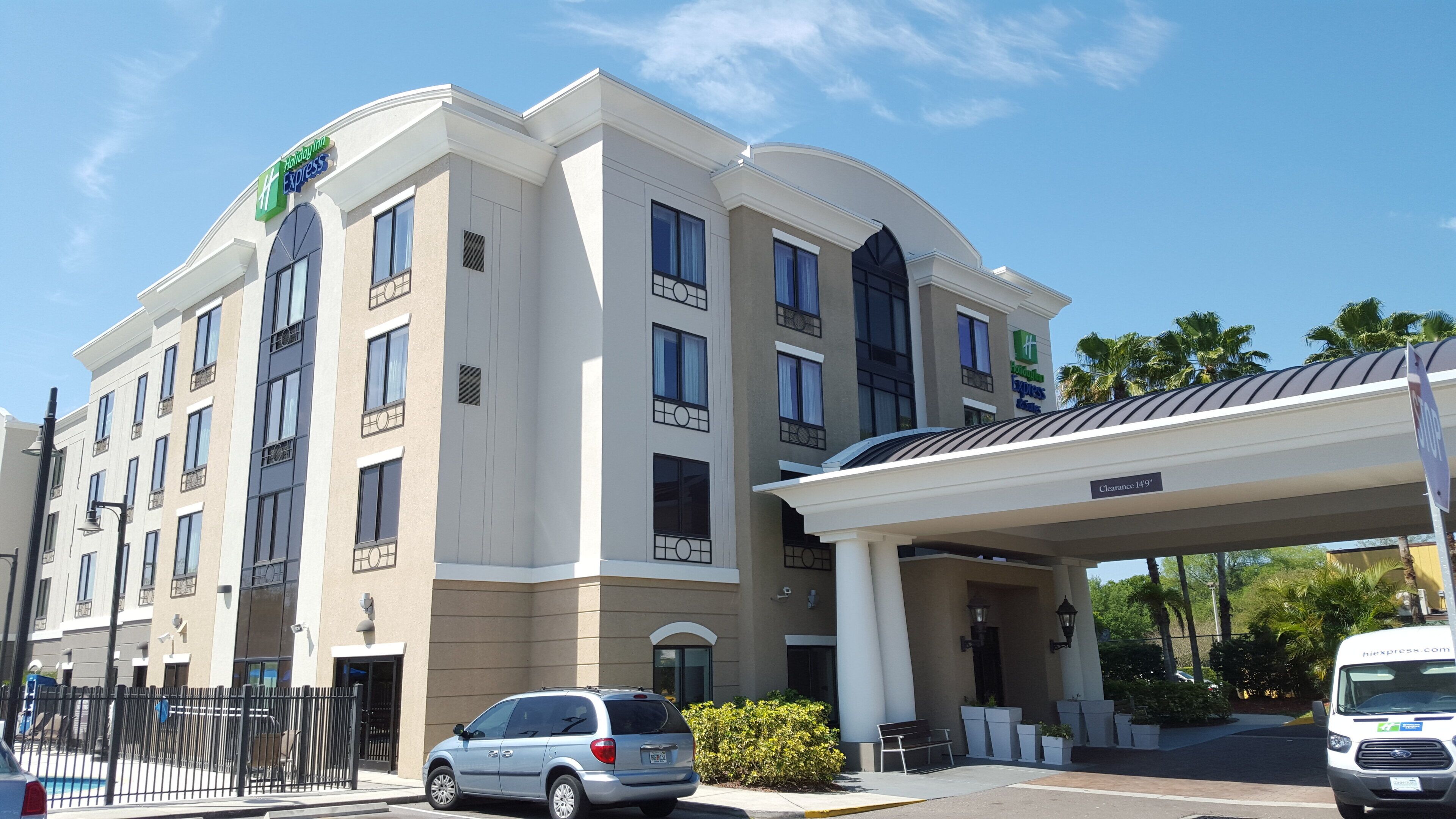 Foto - Holiday Inn Express & Suites Tampa USF Busch Gardens by IHG