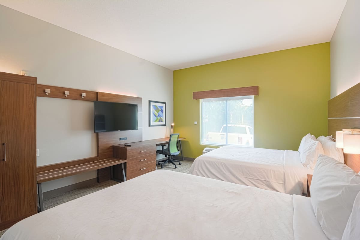 1 bedroom, in-room safe, desk, blackout curtains