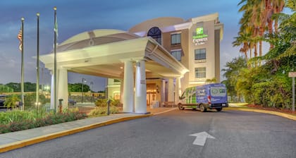 Holiday Inn Express & Suites Tampa USF Busch Gardens by IHG