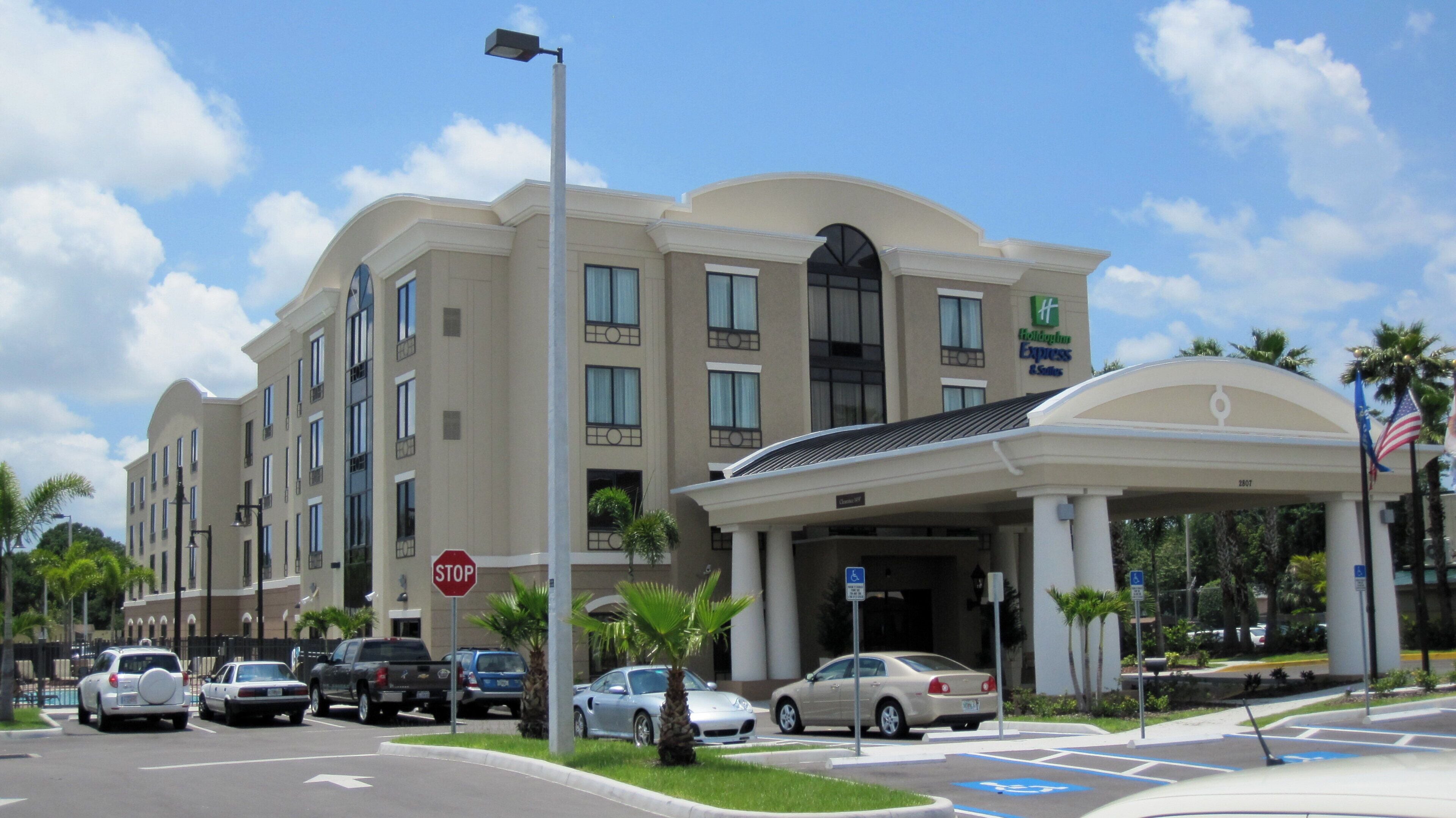 Foto - Holiday Inn Express & Suites Tampa USF Busch Gardens by IHG