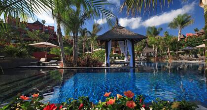 Asia Gardens Hotel & Thai Spa, a Royal Hideaway Hotel