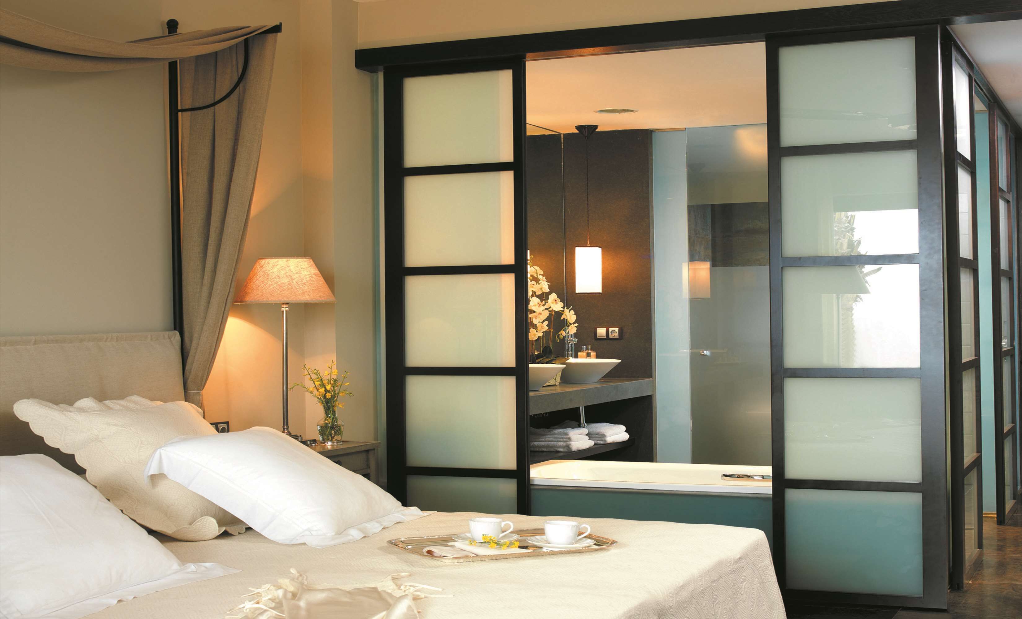 premium bedding, down duvets, minibar, in-room safe