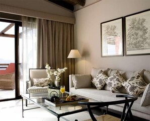 Ropa de cama de alta calidad, edredón y minibar 