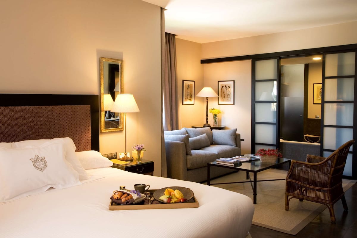 Ropa de cama de alta calidad, edredón y minibar