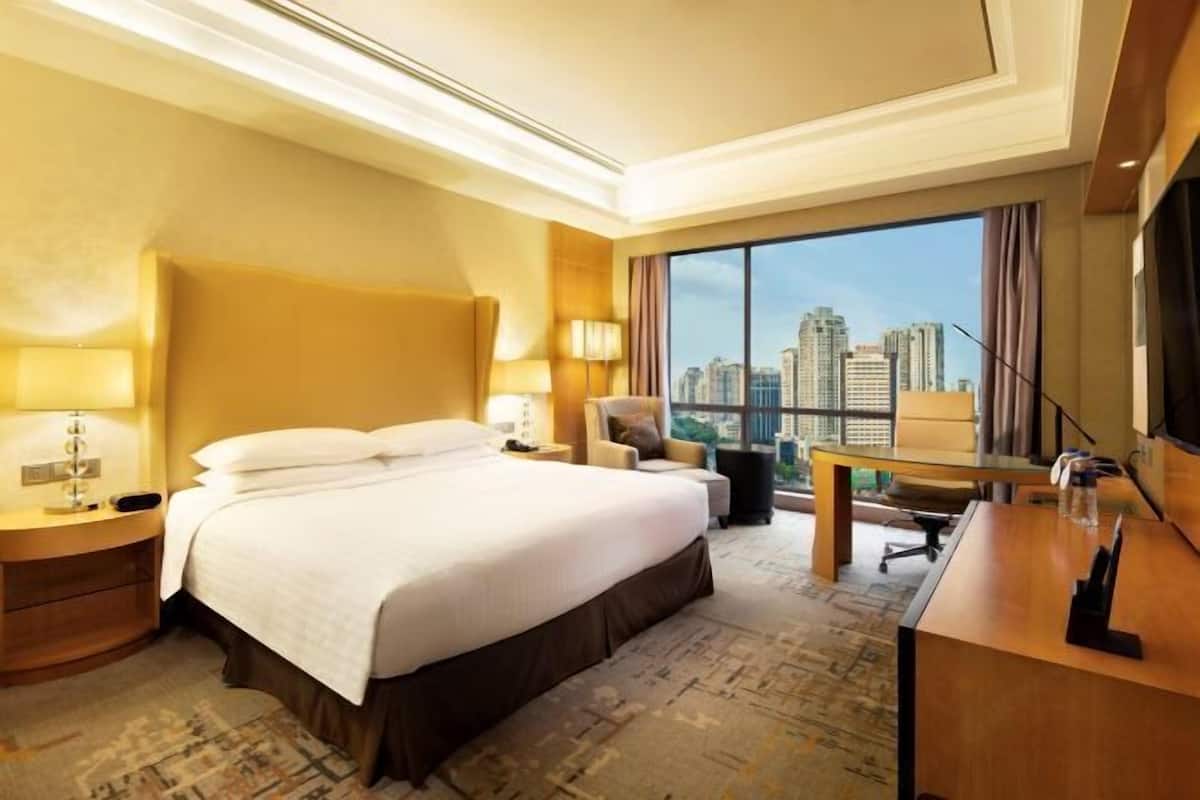 Minibar, in-room safe, desk, blackout drapes