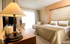 Minibar, in-room safe, free cribs/infant beds, Internet - Alkoclar Exclusive Kemer - All inclusive (Kemer)