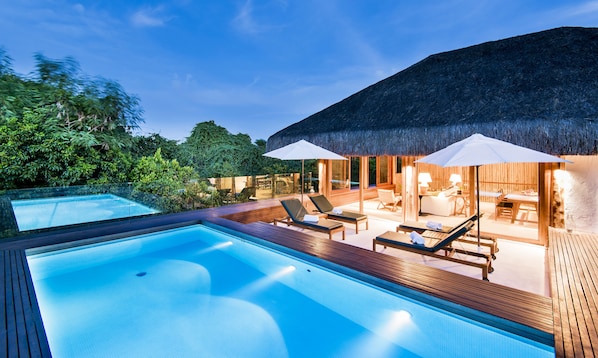 Pool Villas | Terrace/patio
