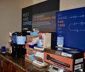 Free daily continental breakfast - Holiday Inn Express & Suites Silt-Rifle by IHG (Silt)