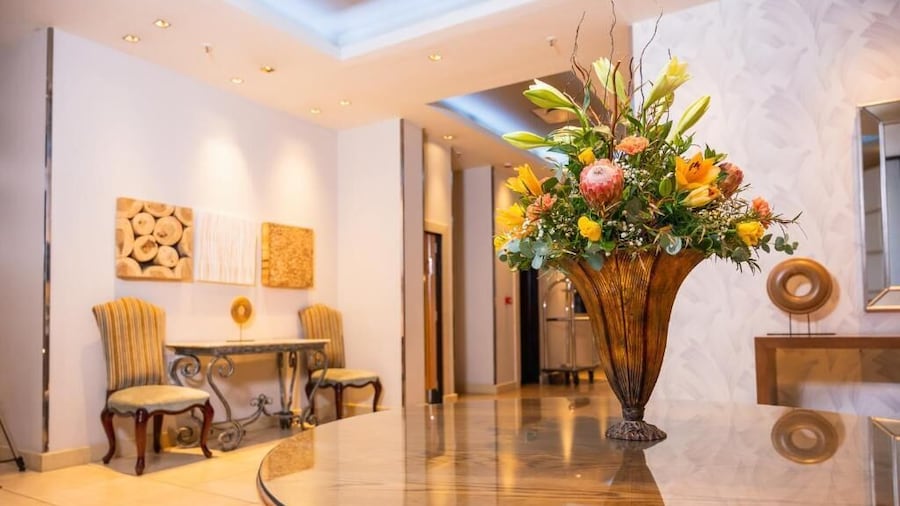 Golden Horse Hotel