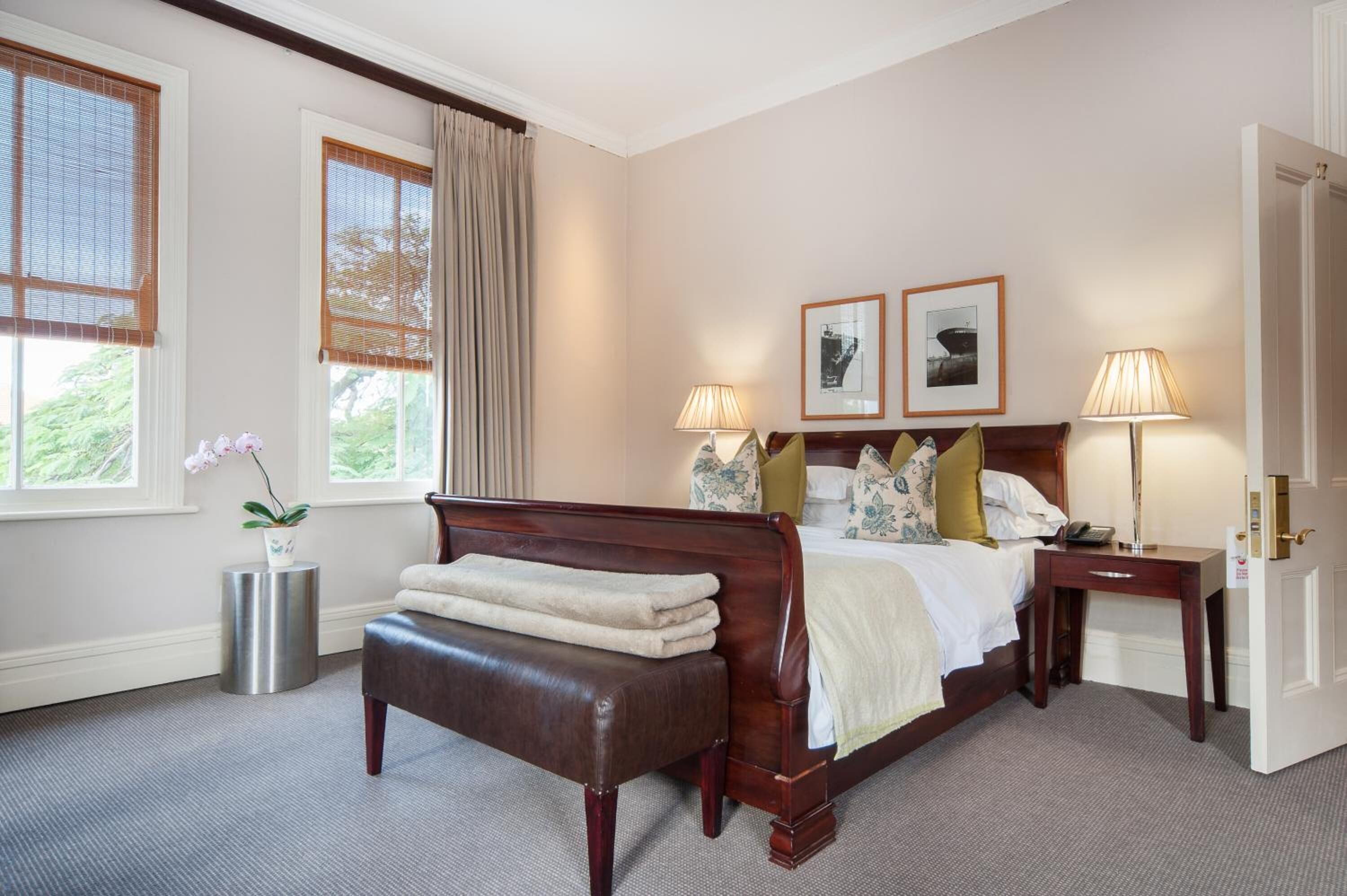 Photo - Quarters Hotel