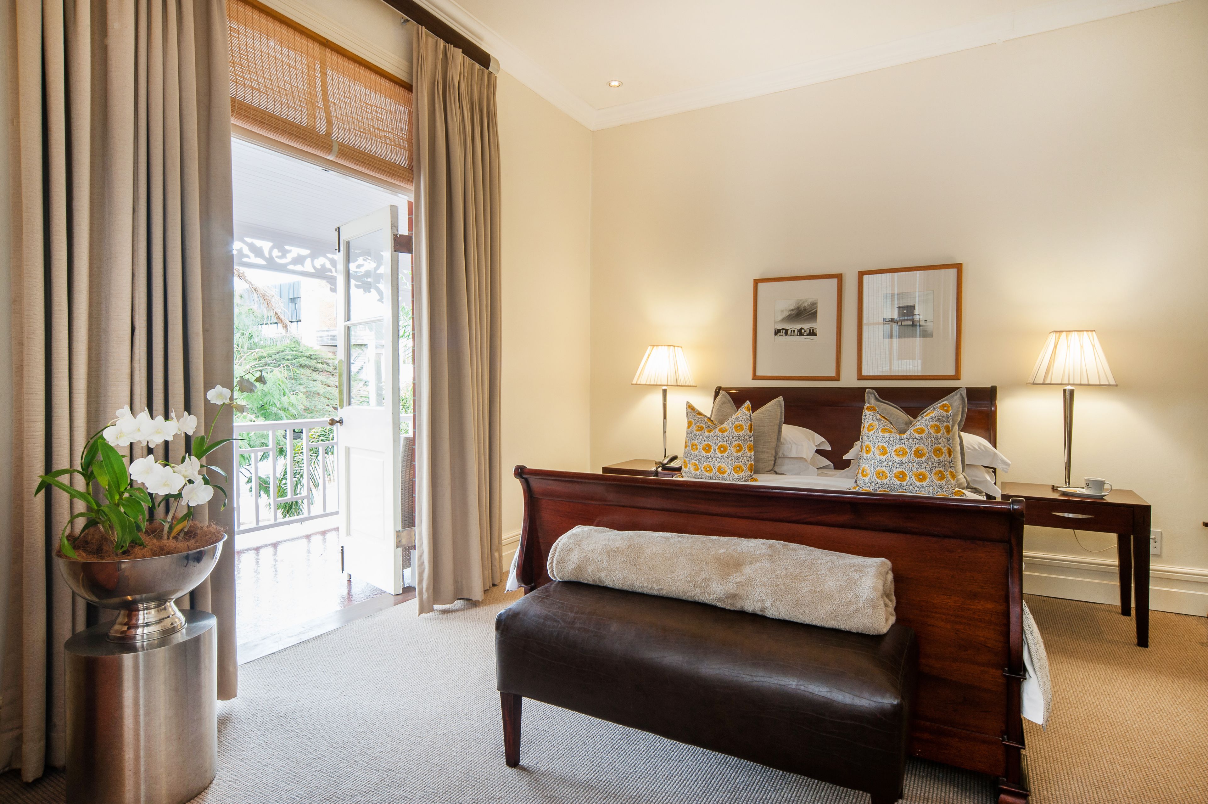 superior room, 1 queen bed | premium bedding, in-room safe, desk, laptop workspace