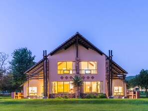 BBQ/picnic Area - aha Alpine Heath Resort (Jagersrust)