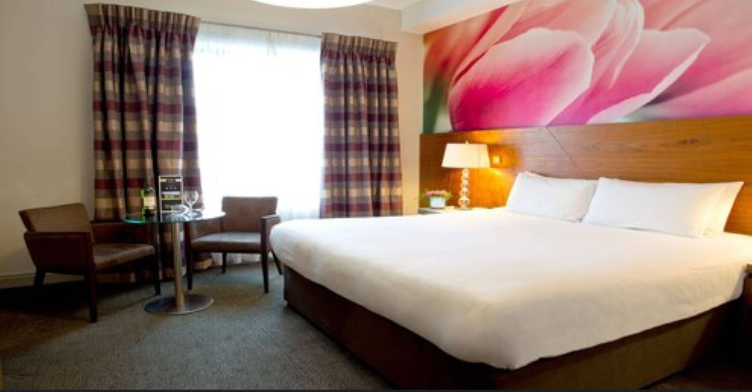 deluxe double or twin room | 1 bedroom, in-room safe, iron/ironing board, free wifi