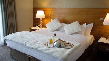 In-room safe, desk, laptop workspace, iron/ironing board
