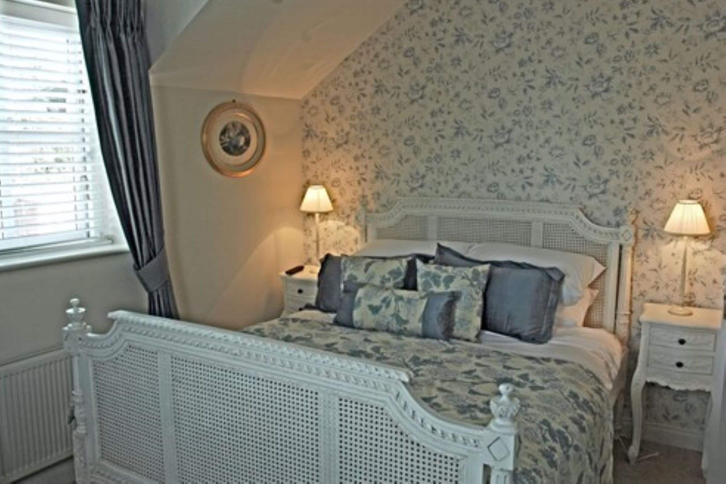 deluxe cottage, 2 bedrooms | 1 bedroom, in-room safe, iron/ironing board, free wifi