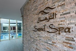 Un sauna, baño turco, tratamientos corporales, masajes suecos