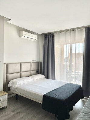 Chambre Double pour 1 personne | Minibar, coffres-forts dans les chambres, chambres insonorisées