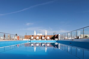 Outdoor pool - Hotel Don Paco Sevilla (Seville)