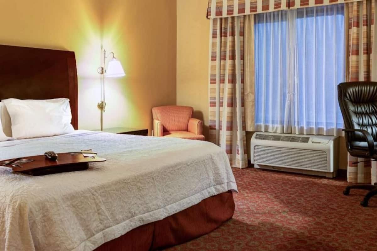 Premium bedding, in-room safe, desk, blackout curtains