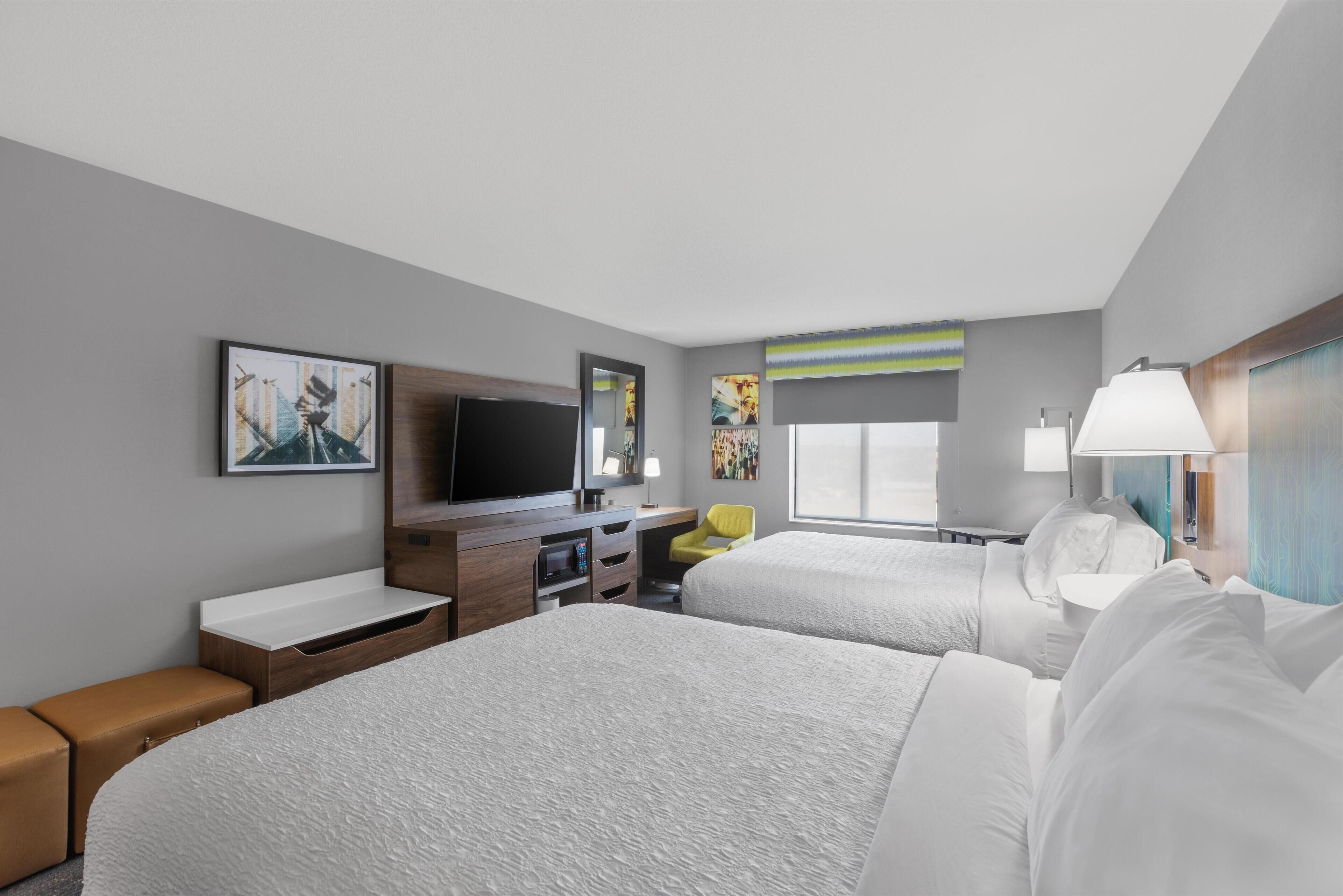 Premium bedding, in-room safe, desk, blackout drapes