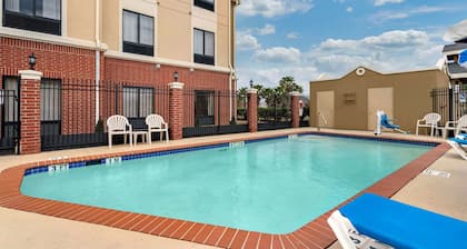 Comfort Inn & Suites Port Arthur-Port Neches
