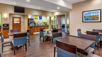 Free daily full breakfast