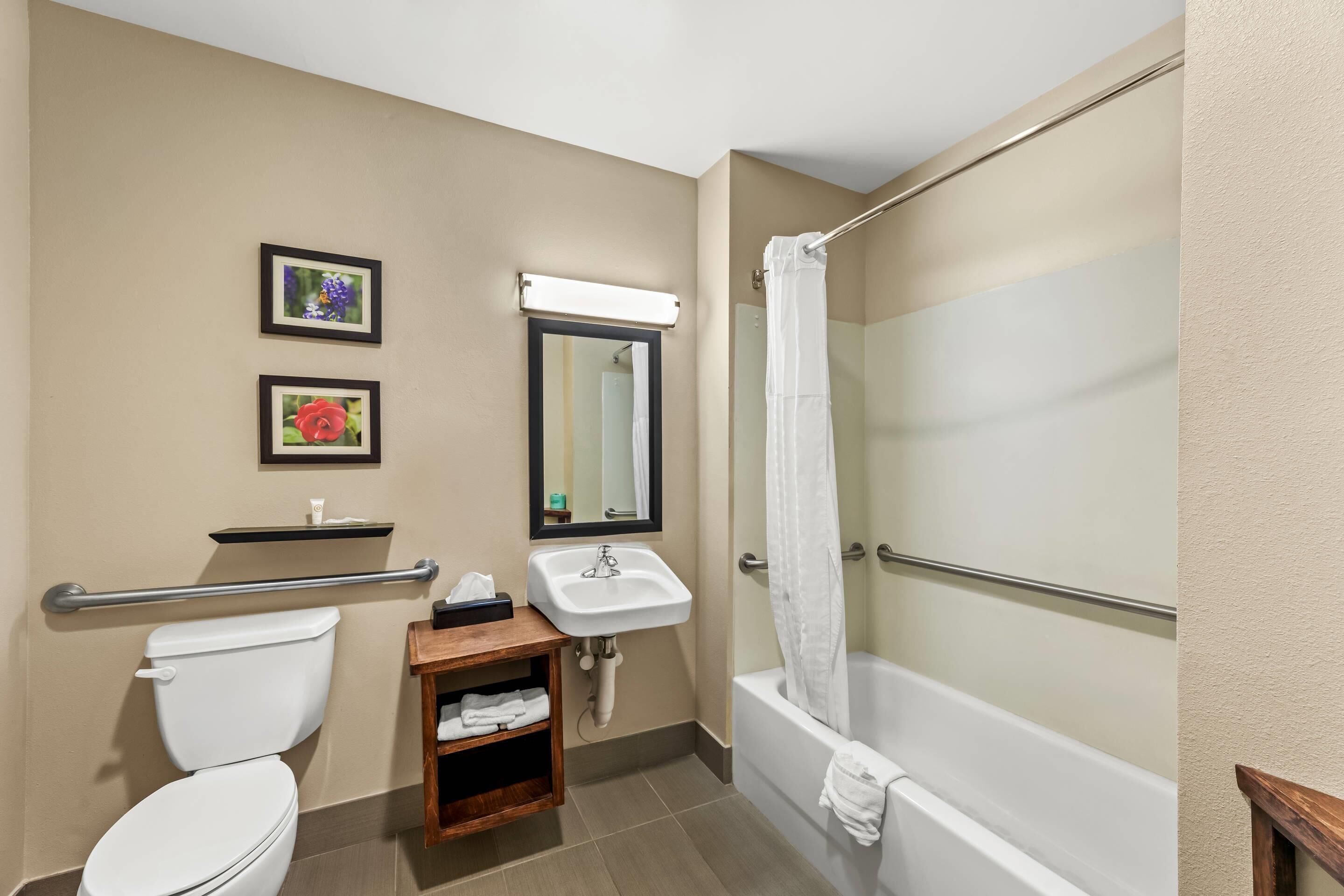 in-room safe, desk, iron/ironing board, free wifi