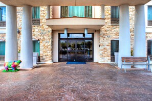 Exterior - Holiday Inn Express & Suites Austin NE - Hutto by IHG (Hutto)