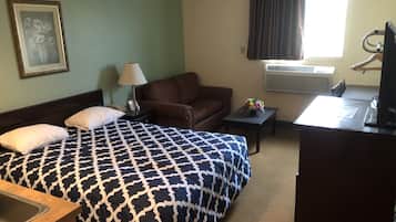 Ropa de cama de alta calidad, muebles diferentes y escritorio