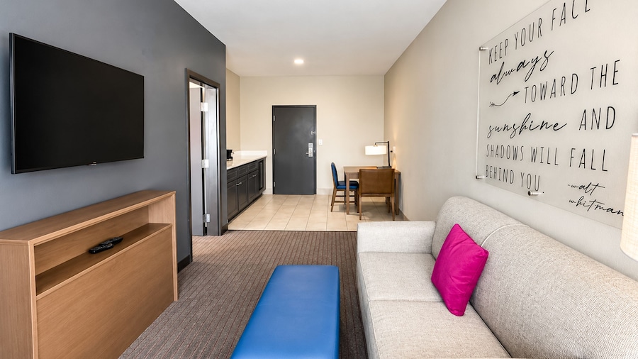 La Quinta Inn & Suites by Wyndham Augusta/Fort Eisenhower