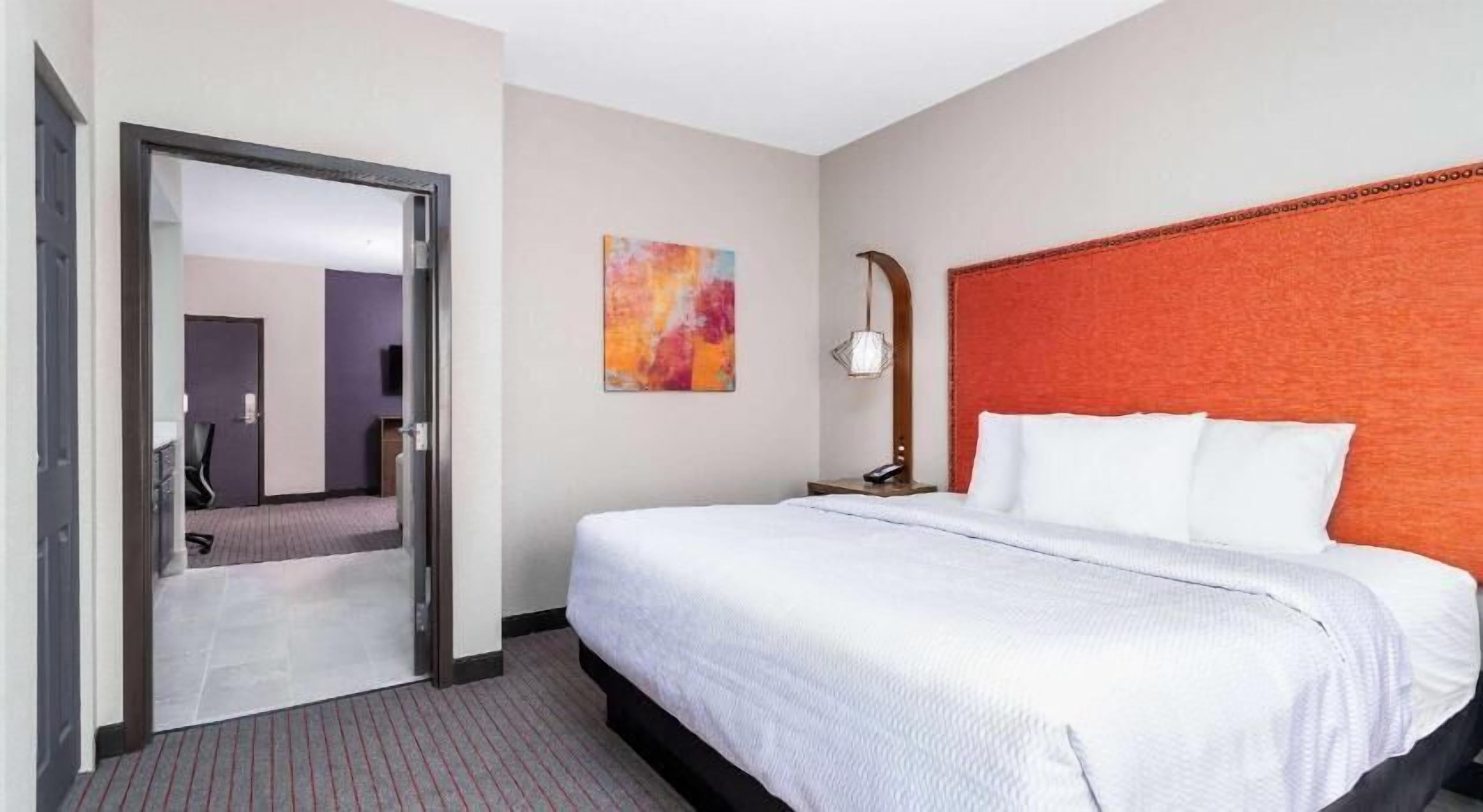 1 bedroom, in-room safe, desk, laptop workspace