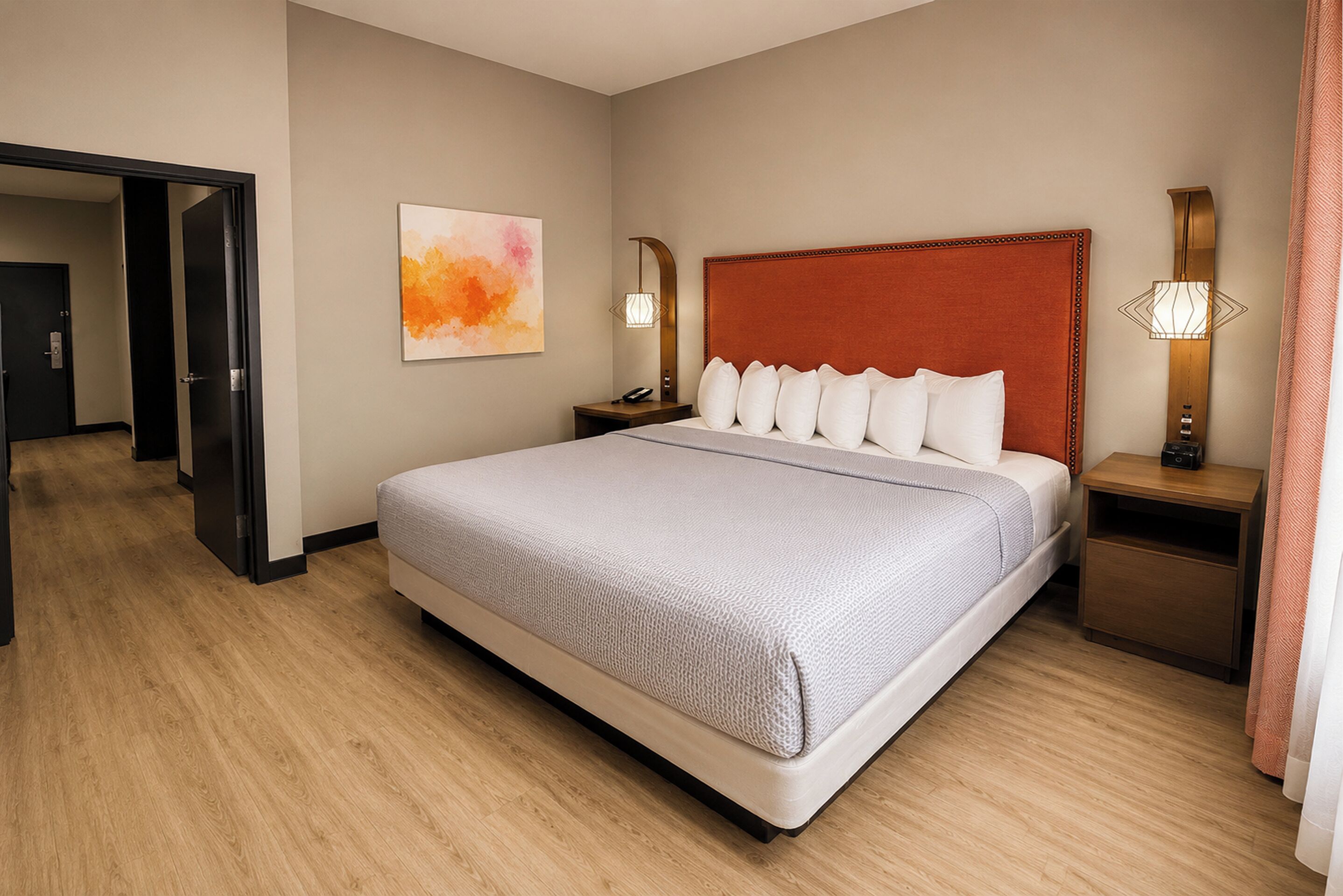 Room, 1 King Bed, Accessible, Non Smoking (Studio Room, Roll-in Shower) | 1 bedroom, in-room safe, desk, laptop workspace