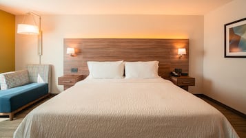 Desk, iron/ironing board, free WiFi, bed sheets