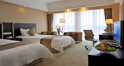 Ramada Plaza Shanghai Gateway
