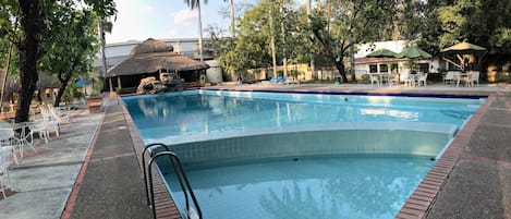 Outdoor pool, pool umbrellas