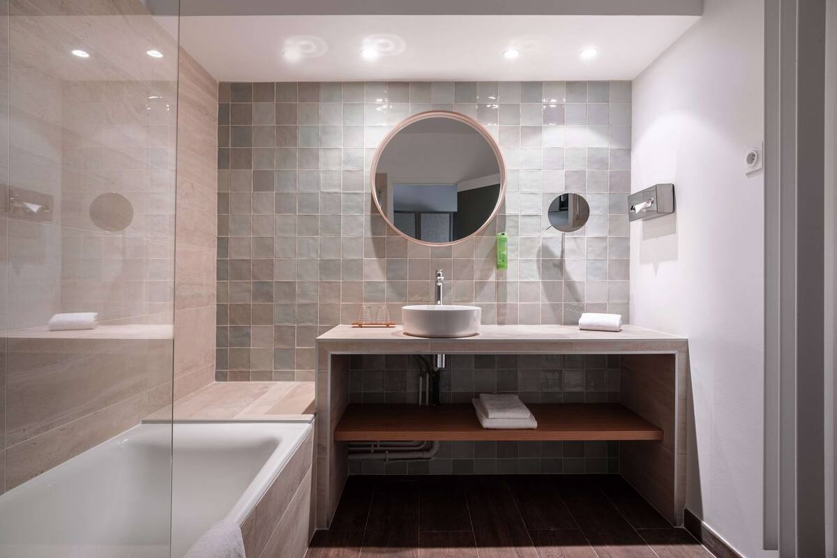 free toiletries, hair dryer, towels, soap