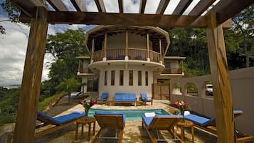Biệt thự, 4 phòng ngủ (Cielo Bonito) | Bộ đồ giường cao cấp, két bảo mật tại phòng, trang trí khác biệt
