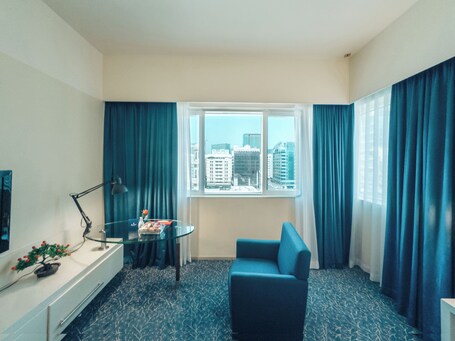 Kingsgate Hotel Abu Dhabi - Image 12