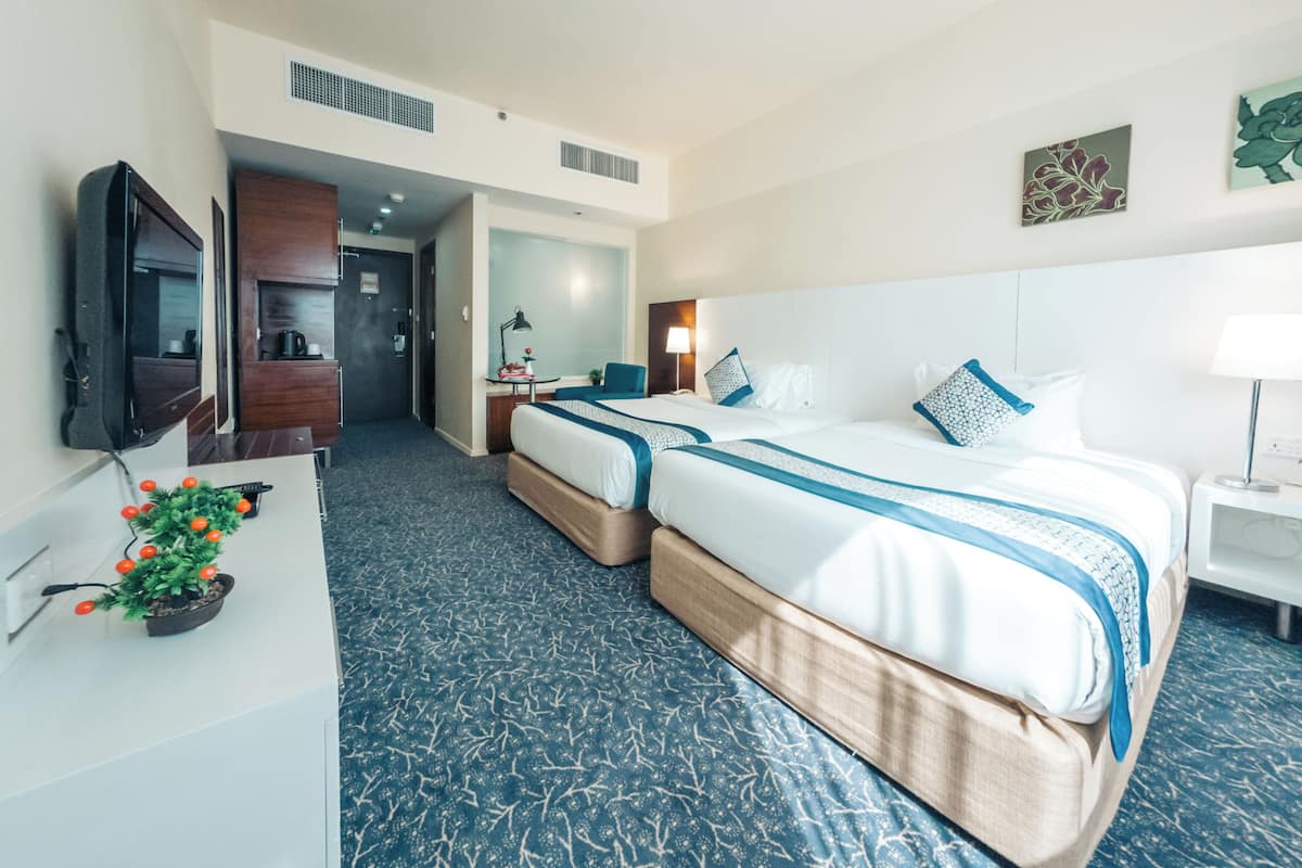 Minibar, in-room safe, desk, blackout drapes