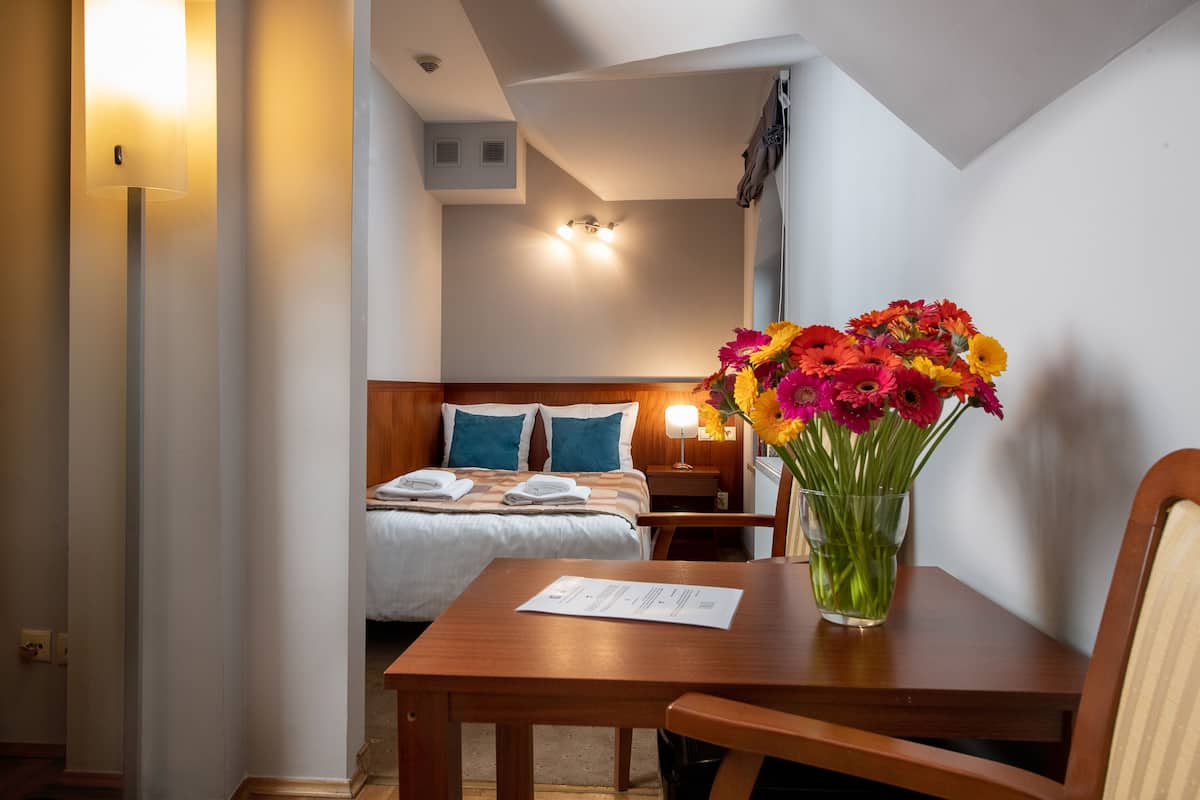 Economy Apartment | 2 bedrooms, in-room safe, desk, blackout drapes