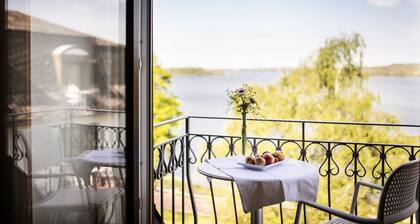 Hotel Dieksee - Collection by Ligula