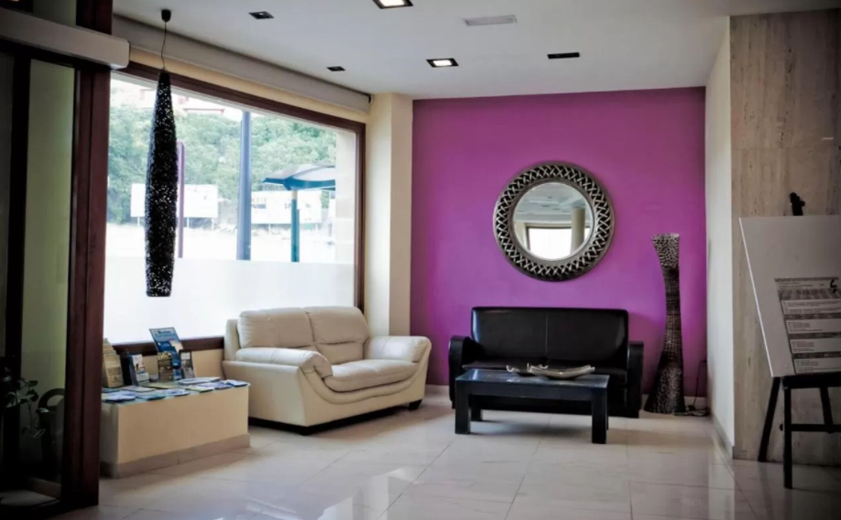 Khu tiếp khách ở sảnh