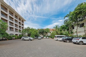 Exterior - Hotel Somadevi Angkor Resort & Spa (Siem Reap)