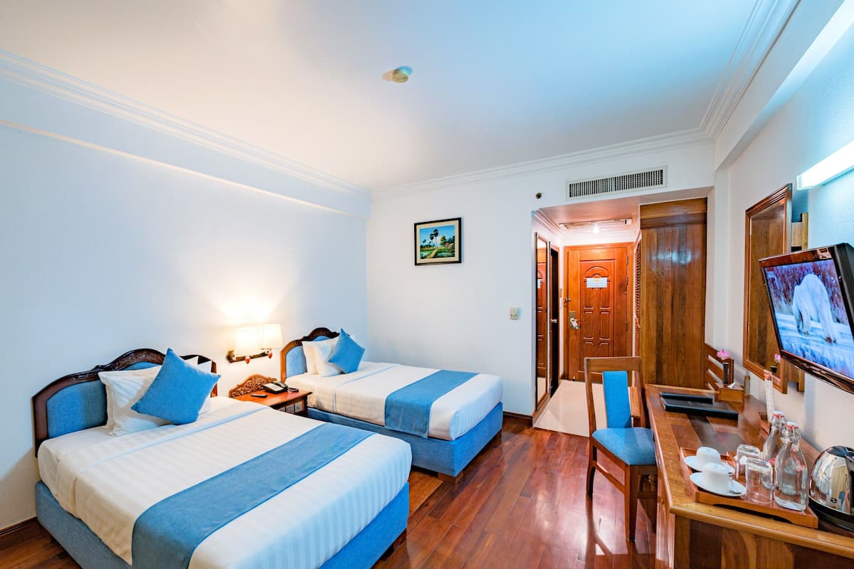 Minibar, coffres-forts dans les chambres, décoration personnalisée