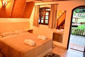 Chalet (Lindau) | Peralatan tempat tidur premium, meja, Wi-fi, cadar katil 