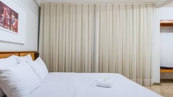 Minibar, cortinas blackout y wifi gratis