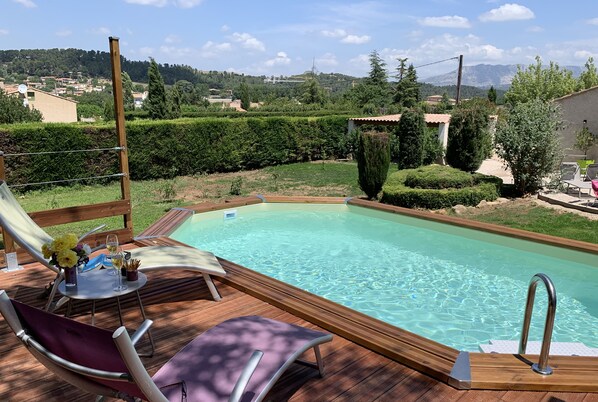 Outdoor pool - Chambre d'hôtes Villa Eden (Meyreuil)
